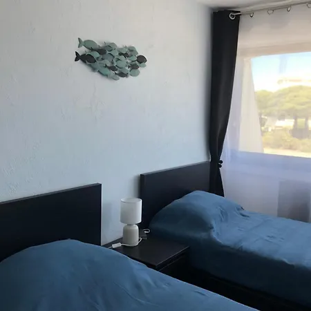 Marina Port Camargue شقة